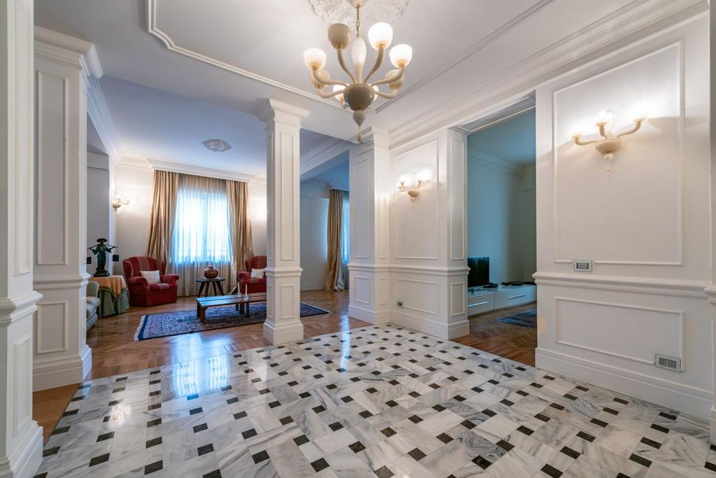 Property photo 1 of 40