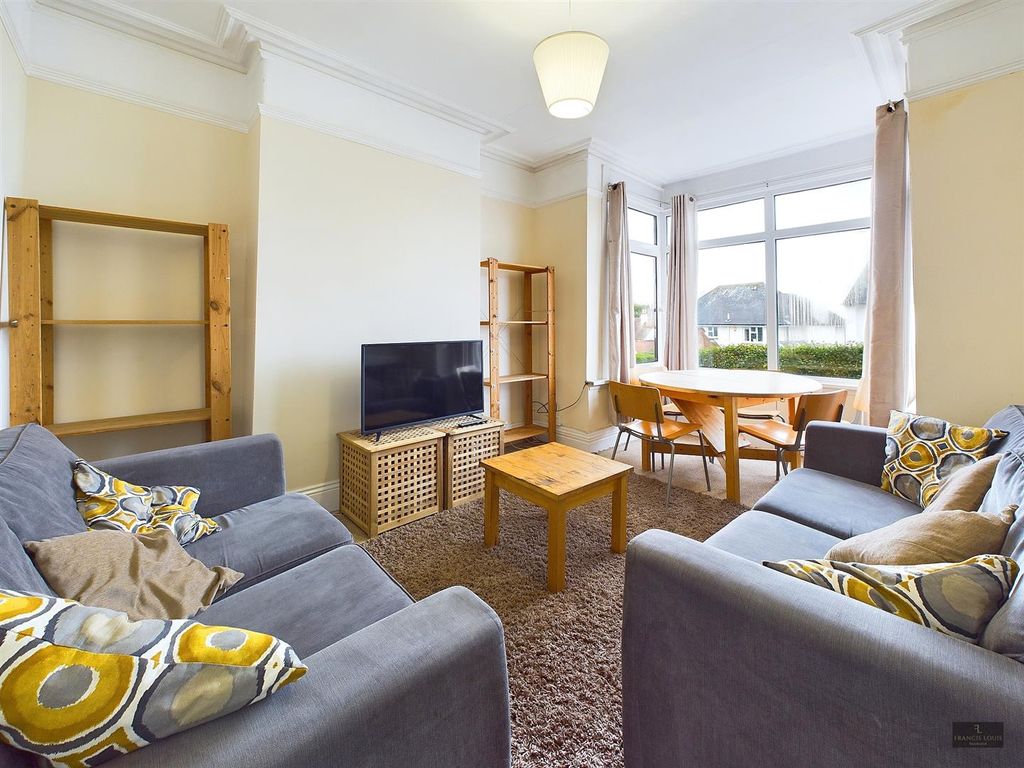 Property photo 1 of 18 Cam02887G0-Pr0277-Still004.Jpg