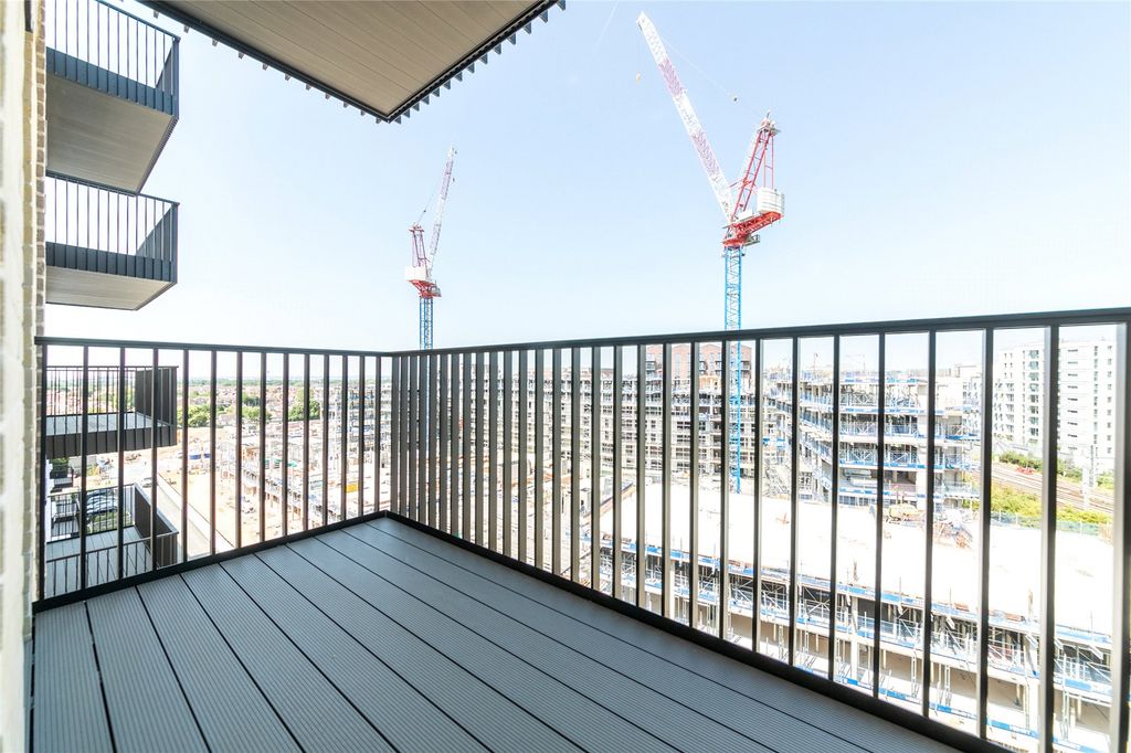 Property photo 2 of 10 Picture No. 11