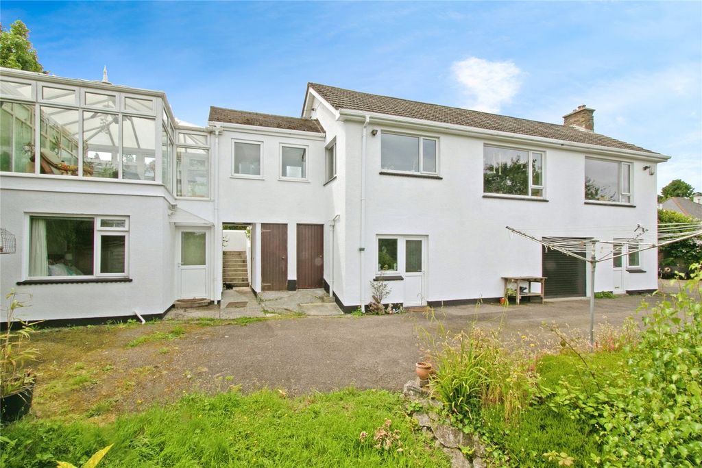 Property photo 1 of 27 Picture No. 30