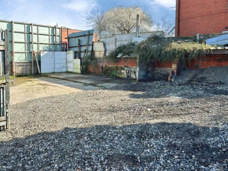 Property photo 3 of 11