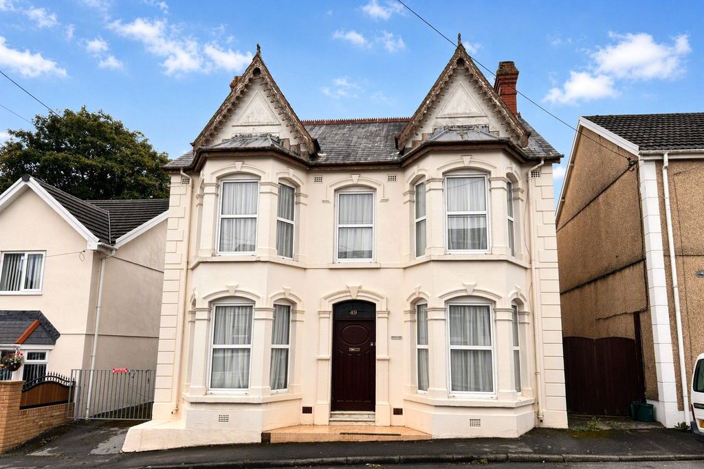 Property photo 1 of 21 Picture No. 24