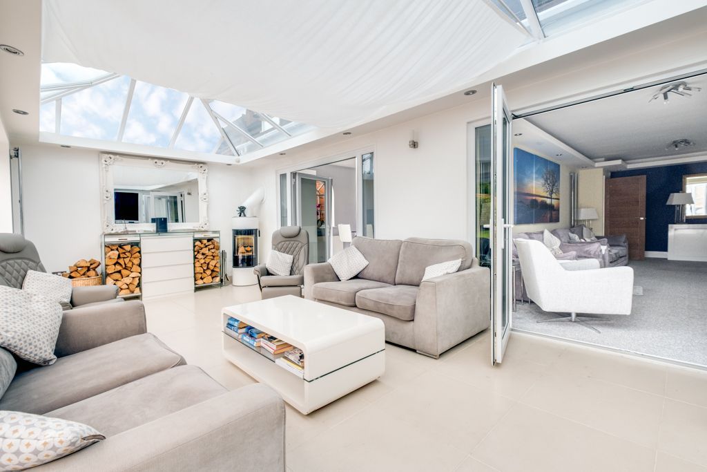 Property photo 2 of 30