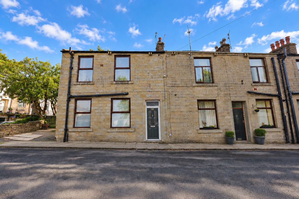 Property photo 1 of 22