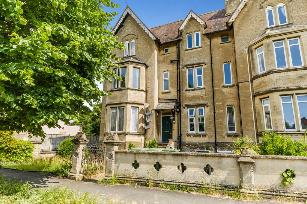 Property photo 1 of 11 Picture No. 01