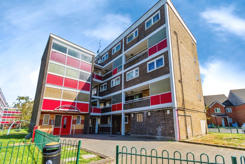 Property photo 2 of 15 Photo