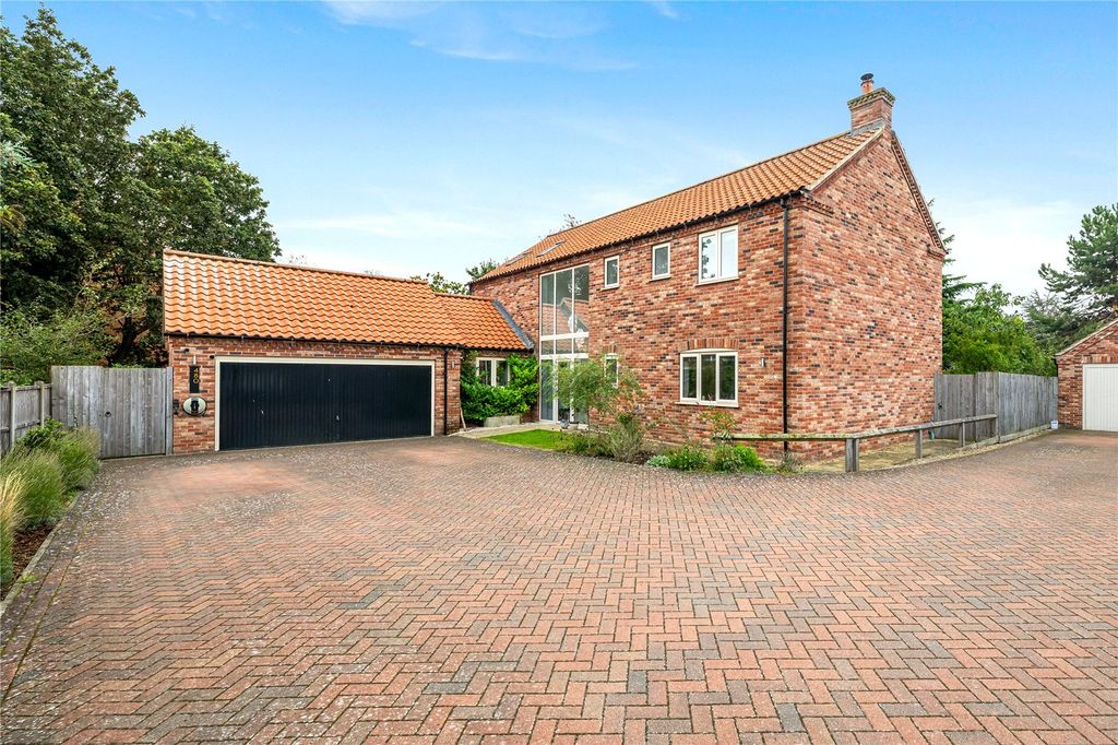 Property photo 1 of 30 Picture No. 04