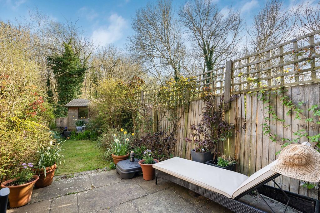 Property photo 2 of 18