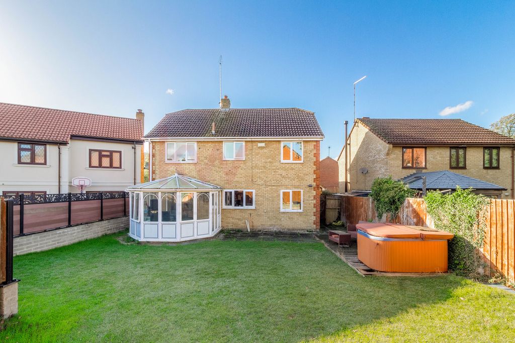 Property photo 3 of 19