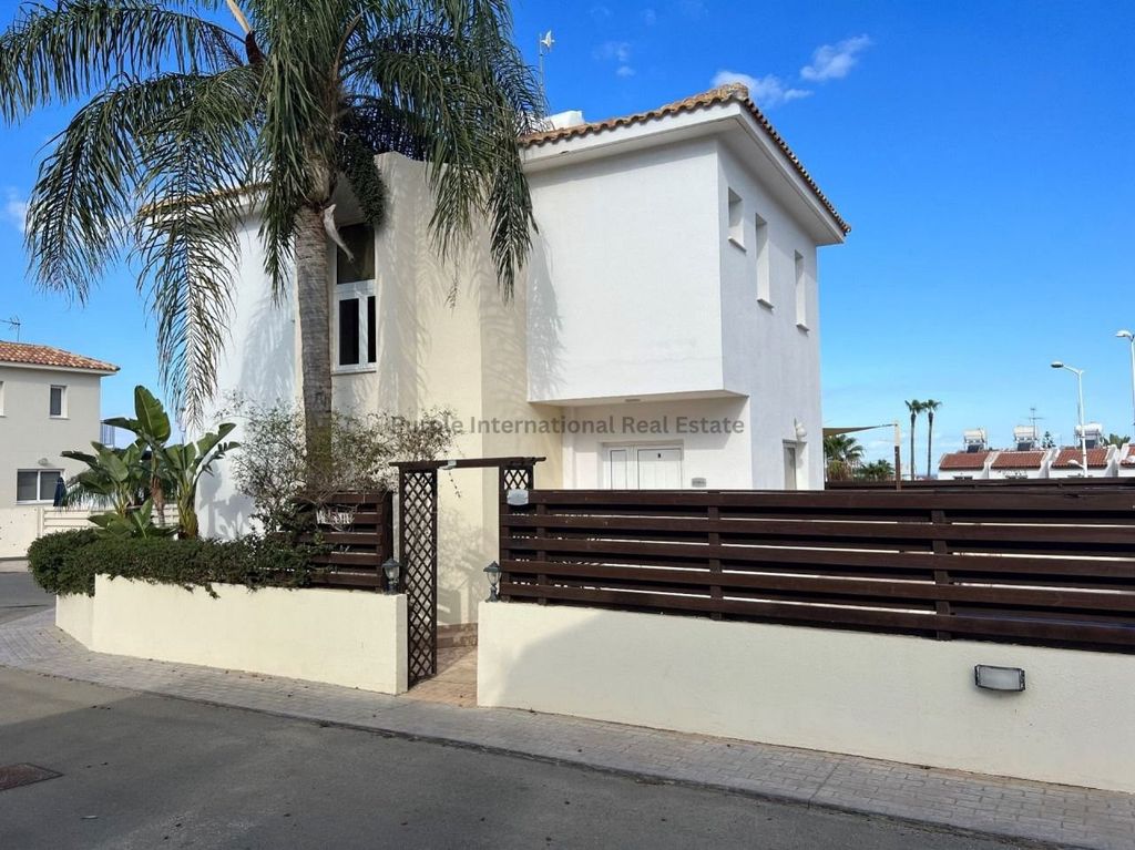 Property photo 1 of 25