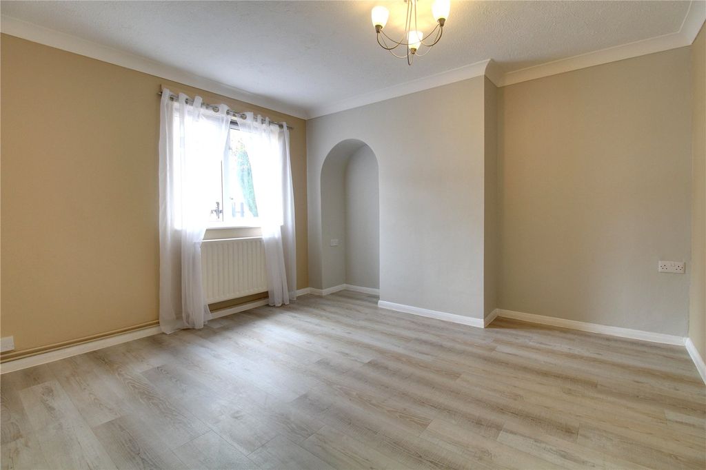 Property photo 3 of 15 Picture No. 11
