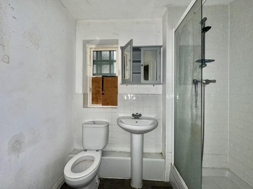 Property photo 3 of 5 B38314E7-686A-4d9B-8Dd4-671B9E1F1845.Jpg