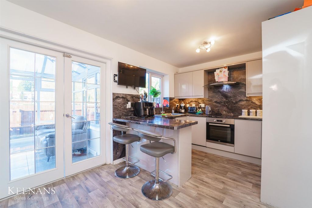 Property photo 3 of 22 3.Jpg