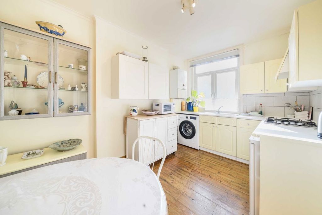 Property photo 2 of 4