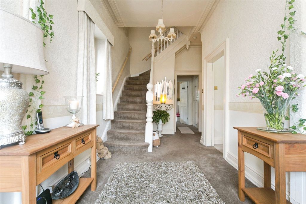 Property photo 3 of 22 Picture No. 21