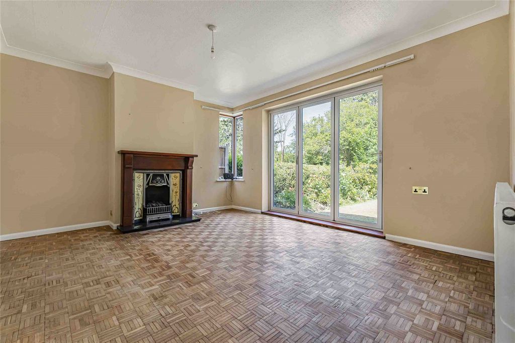 Property photo 2 of 15 Picture No. 12