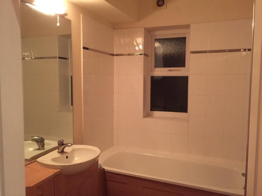 Property photo 3 of 4 Bathroom