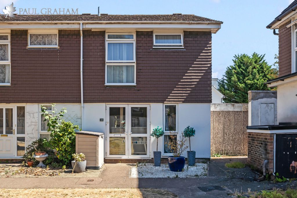 Property photo 1 of 11 Waleton Front Shot