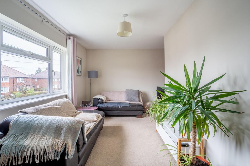 Property photo 2 of 7 Living Room