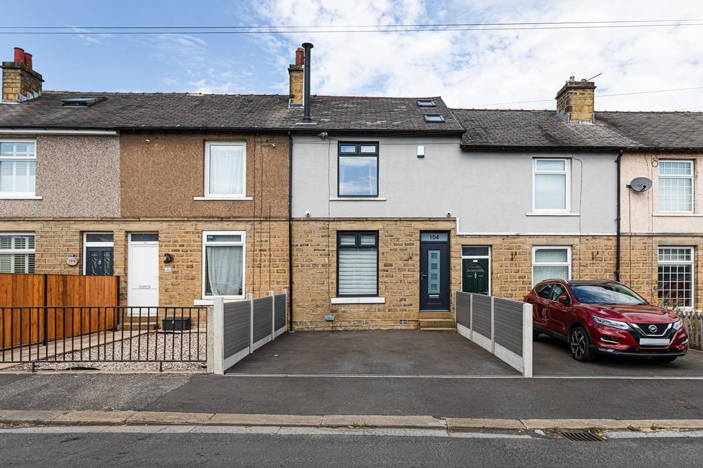 Property photo 1 of 28