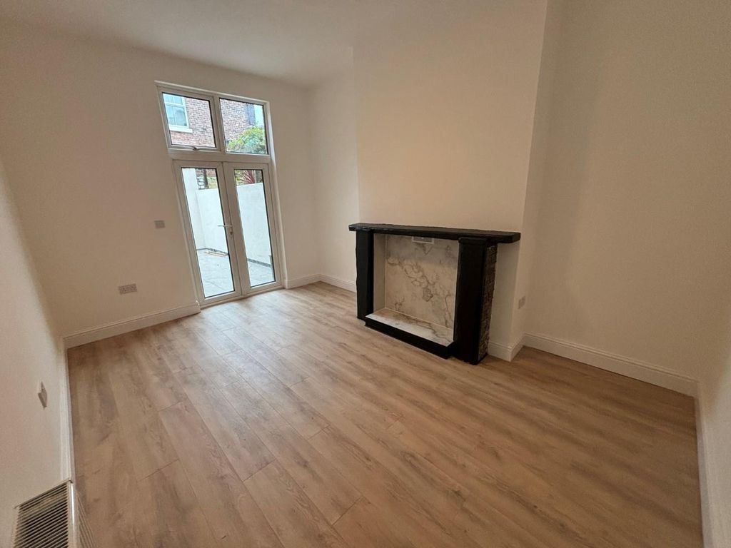 Property photo 3 of 15 Dining Room.Jpg