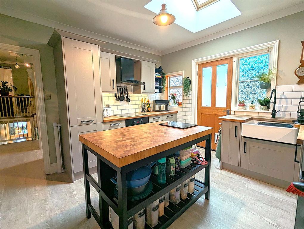 Property photo 2 of 24 Pxl_20260401_150807747.Jpg