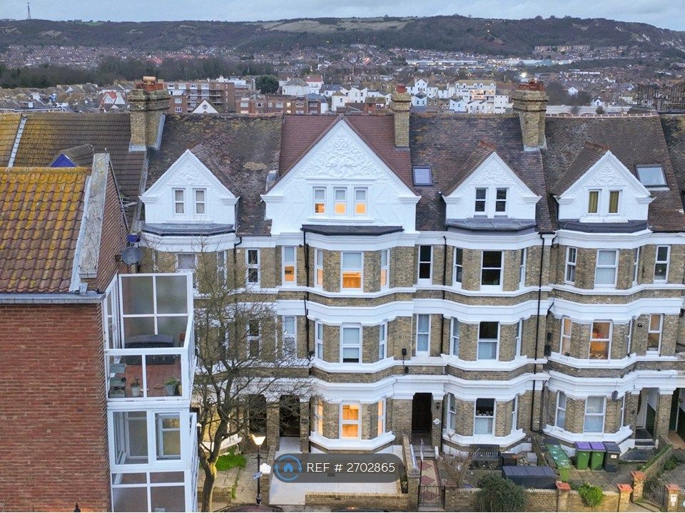 Property photo 3 of 12