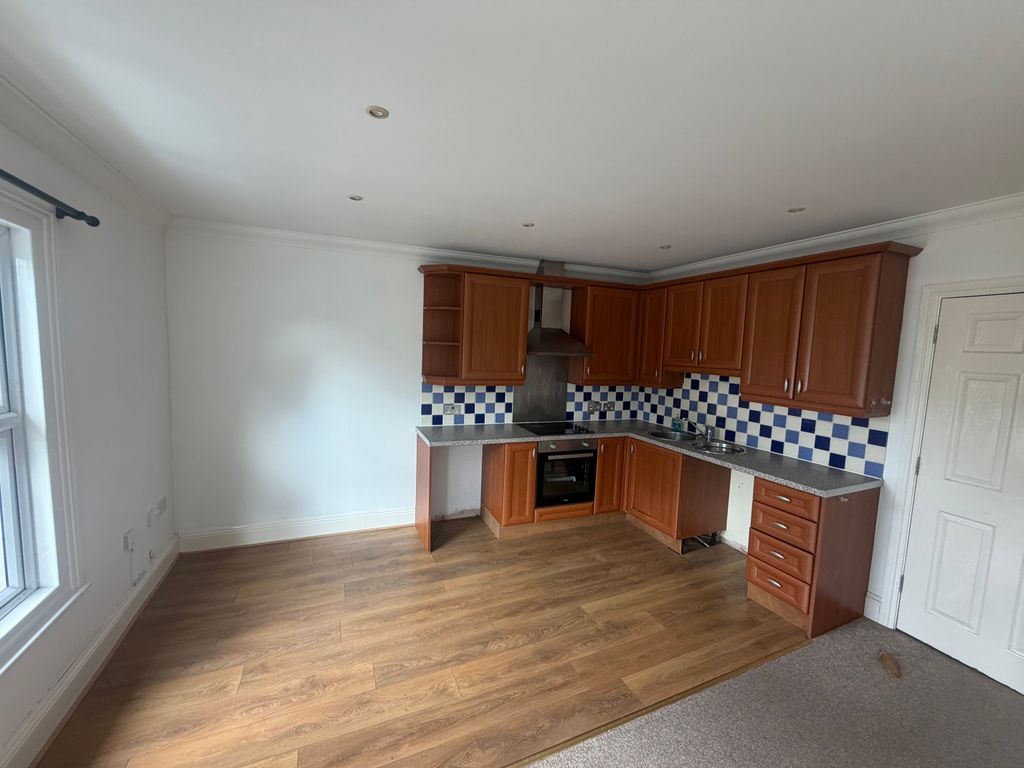 Property photo 1 of 4