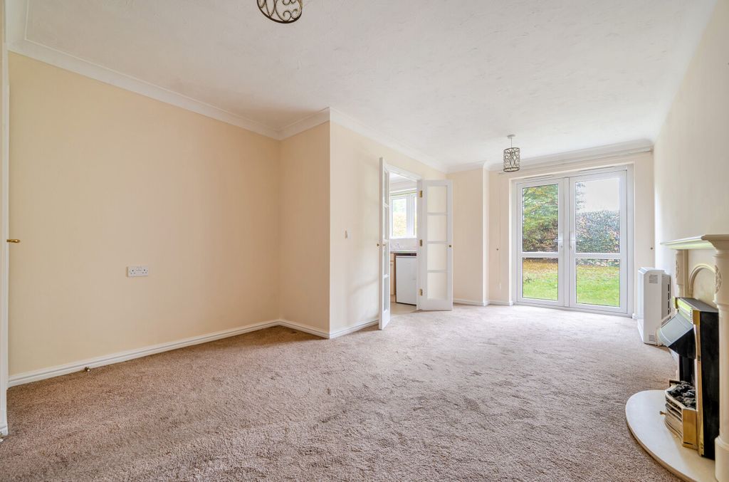Property photo 2 of 8 1538635-24-1A15Da...