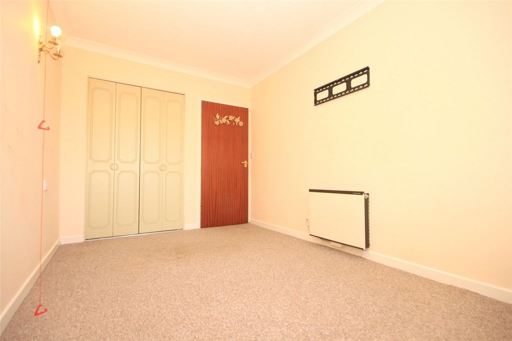 Property photo 3 of 10 Bedroom