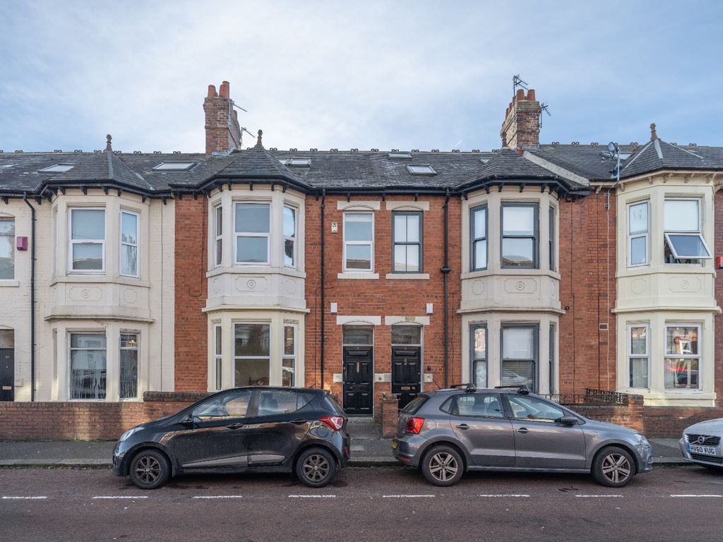 Property photo 2 of 9 4713701
