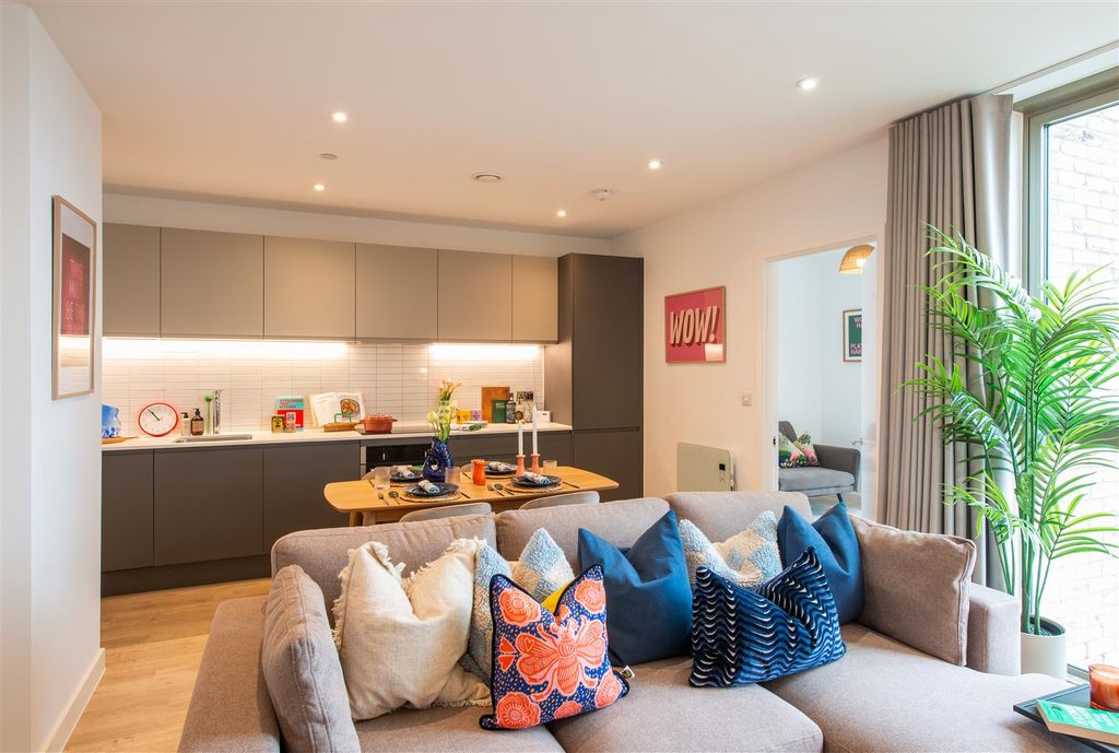 Property photo 1 of 14 Al050723-Apartments-01.Jpg