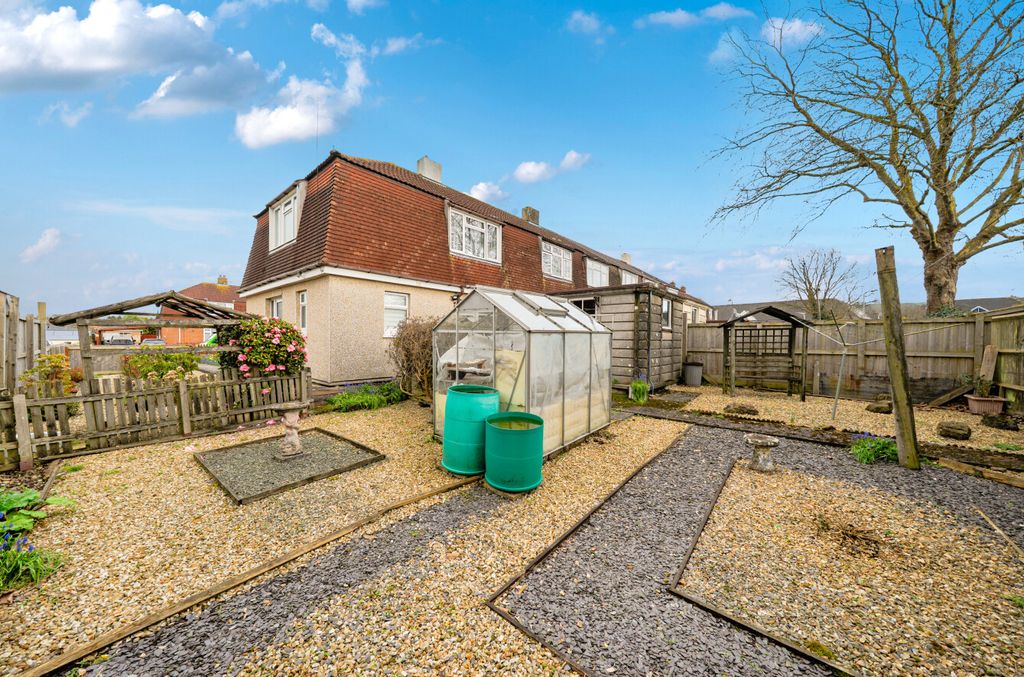 Property photo 2 of 23 Rear Garden