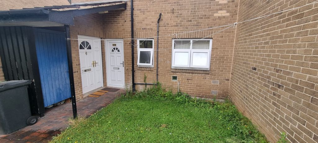 Property photo 2 of 10