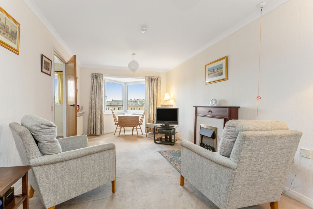 Property photo 2 of 20 Property Image 2