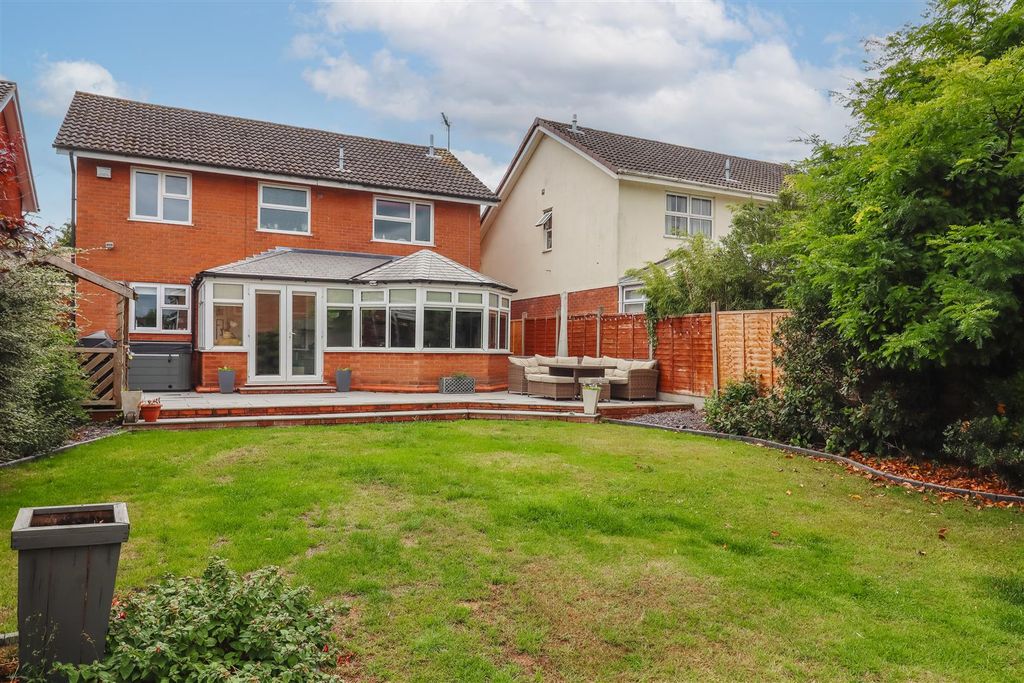 Property photo 1 of 33