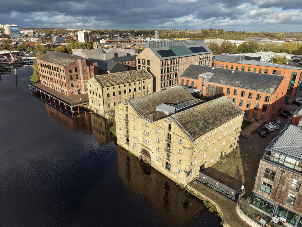 Property photo 3 of 6 Dji_20251028144243_0280_D.Jpg