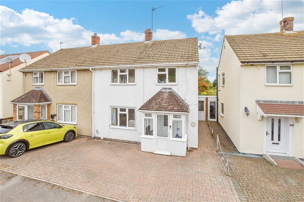 Property photo 1 of 13 External (Web) :