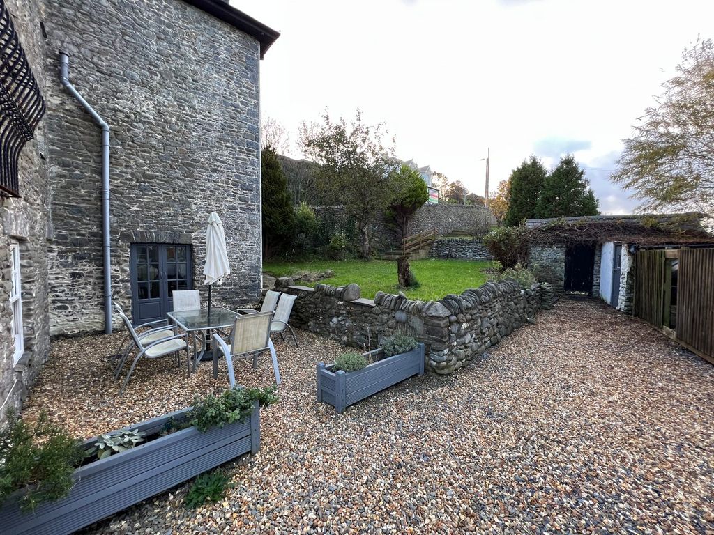 Property photo 3 of 50