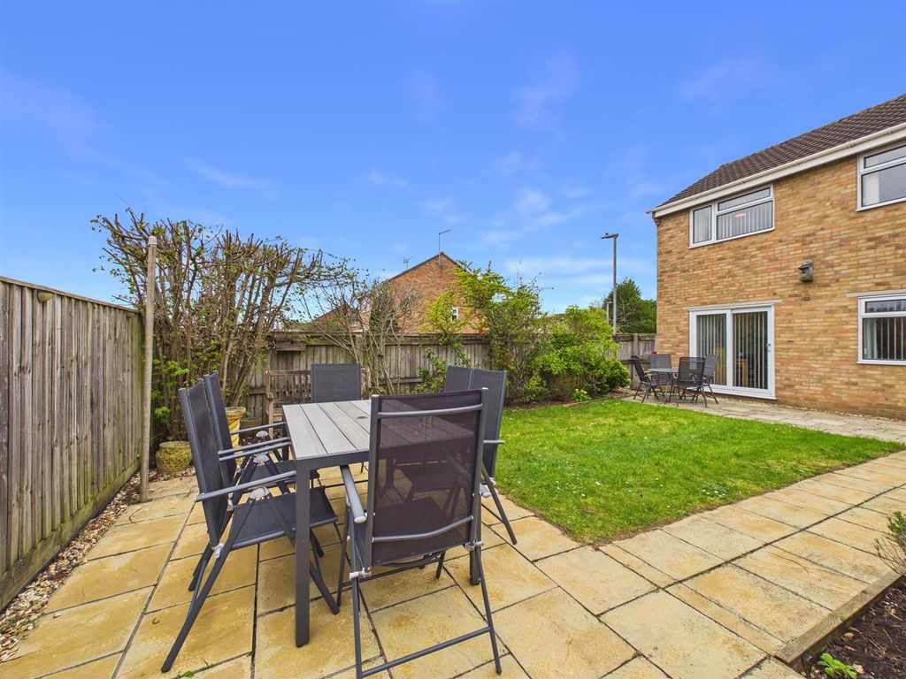 Property photo 2 of 16 Rear Garden