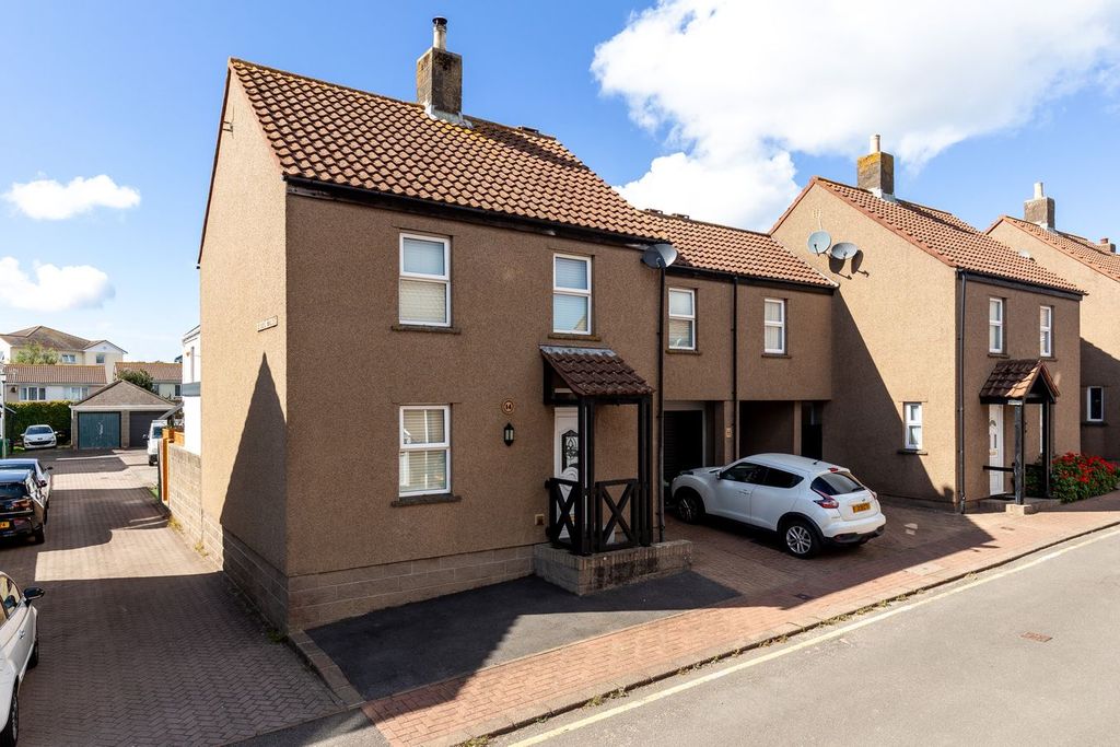 Property photo 1 of 38