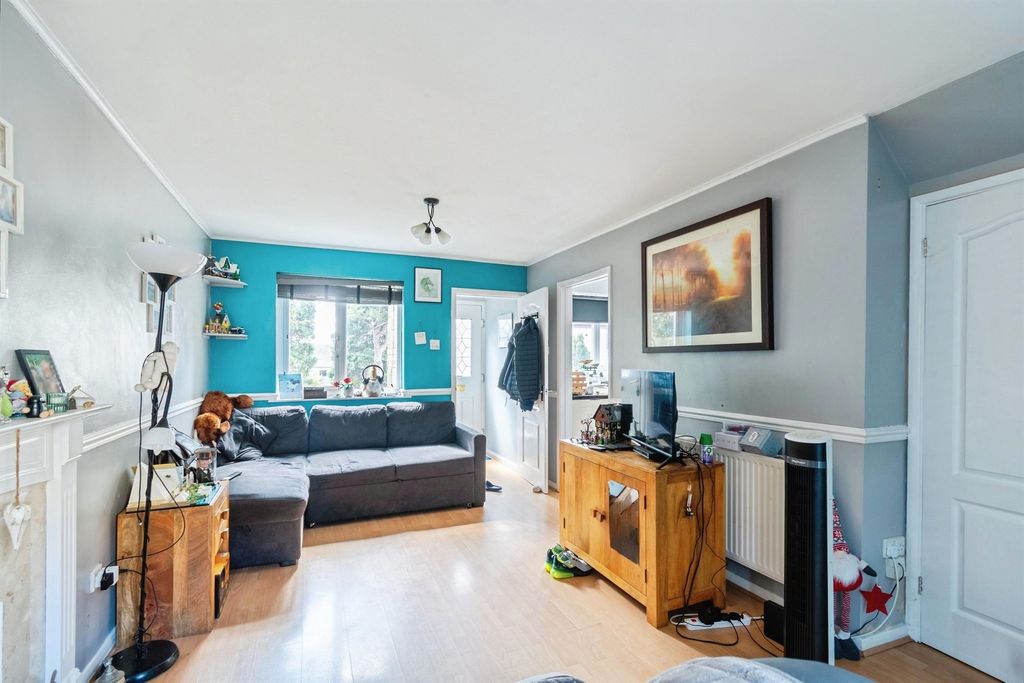 Property photo 2 of 13