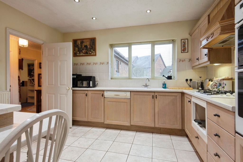 Property photo 3 of 24