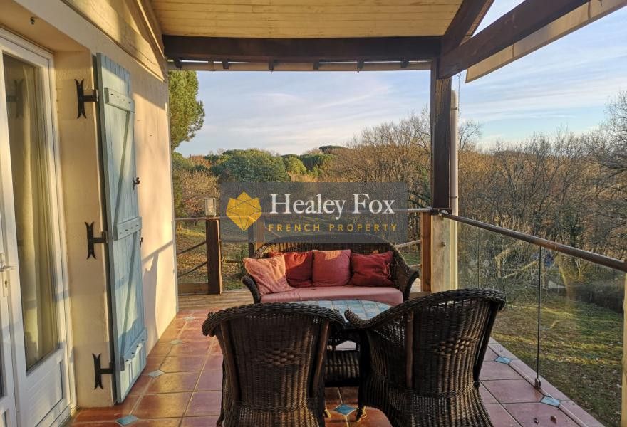 Property photo 2 of 28