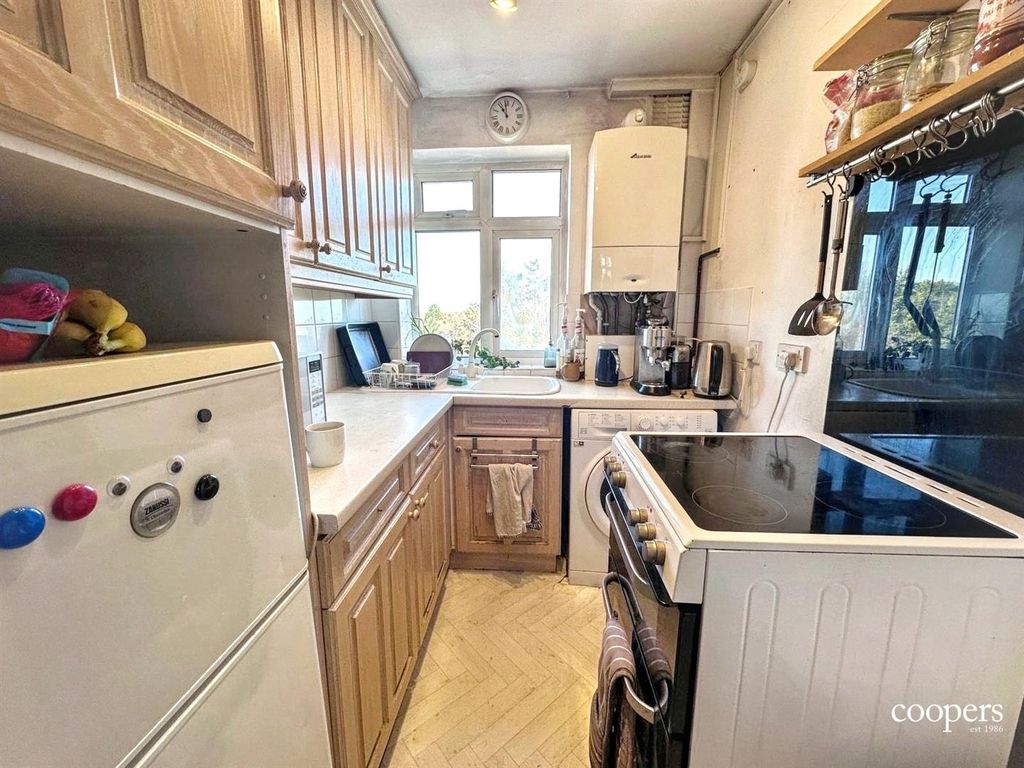 Property photo 3 of 5 70Dec97Ea53B43Fd8C545E79A48F89D7.Jpg