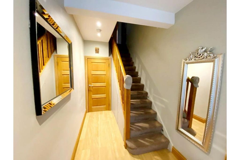 Property photo 3 of 35 Hallway