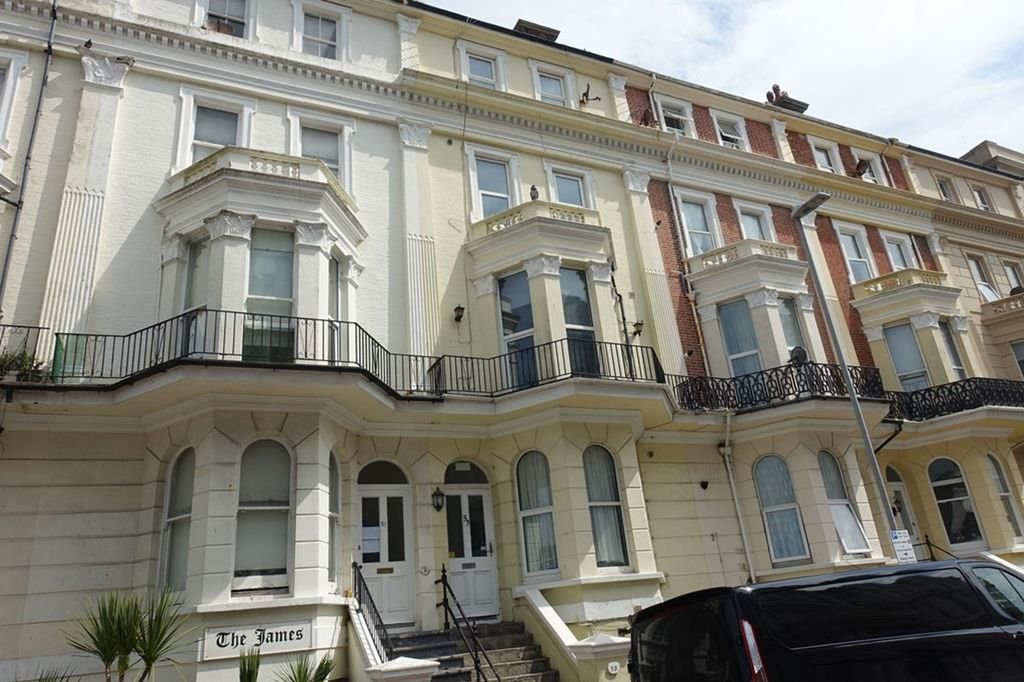 Property photo 1 of 8 Jevington Gardens
