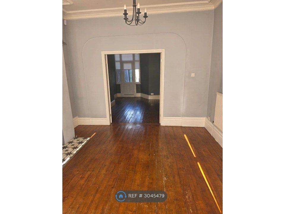 Property photo 3 of 34