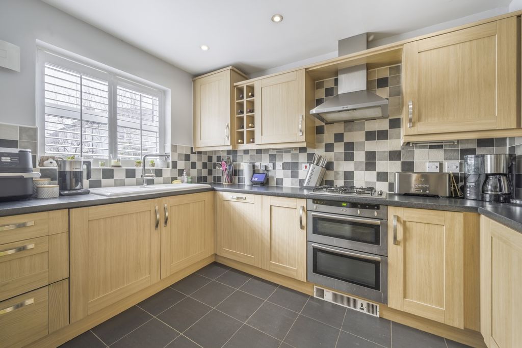 Property photo 2 of 14 Dsc_1763Hdr-Edit