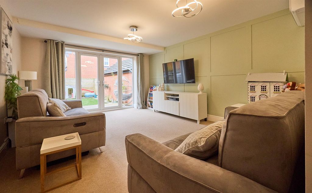 Property photo 3 of 15 Lounge To Rear